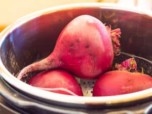 How to Cook Beets in a Pressure Cooker