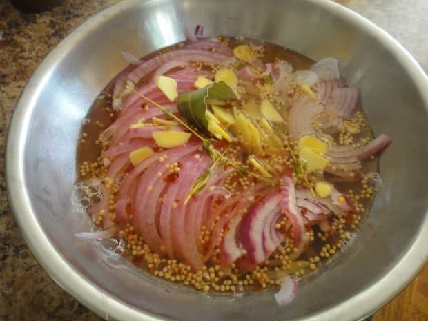 Quick-pickled red onions for Fennel, Orange and Pickled Onion Salad