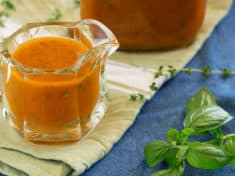 Tangy Red Wine Tomato Salad Dressing