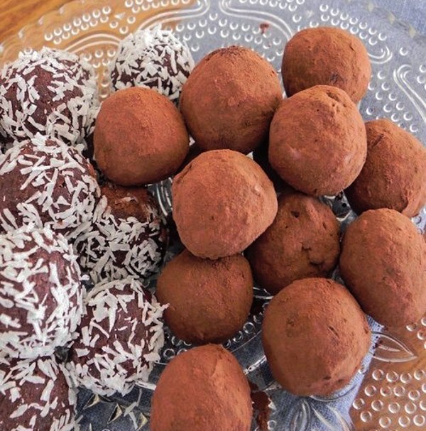 Chocolate Vegan Truffles for Healthy Holiday Cookies